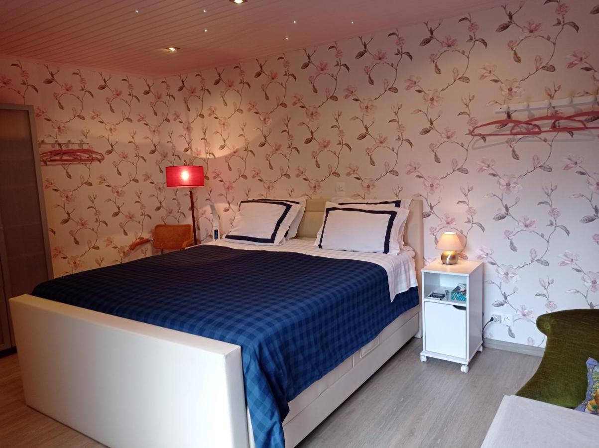 Les Ecureuils Bed & Breakfast Revin  Ngoại thất bức ảnh